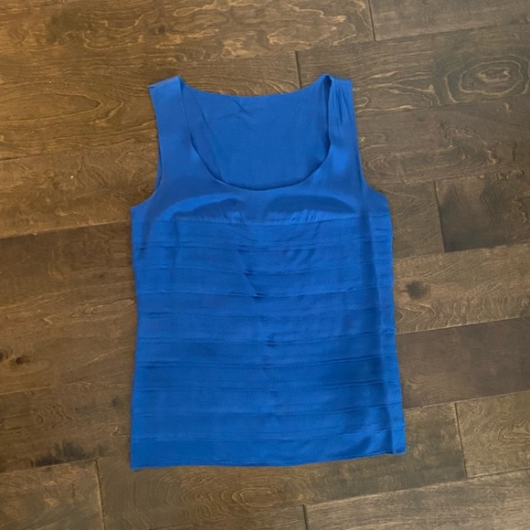 Tory Burch 100% Silk Top - Picture 2 of 6